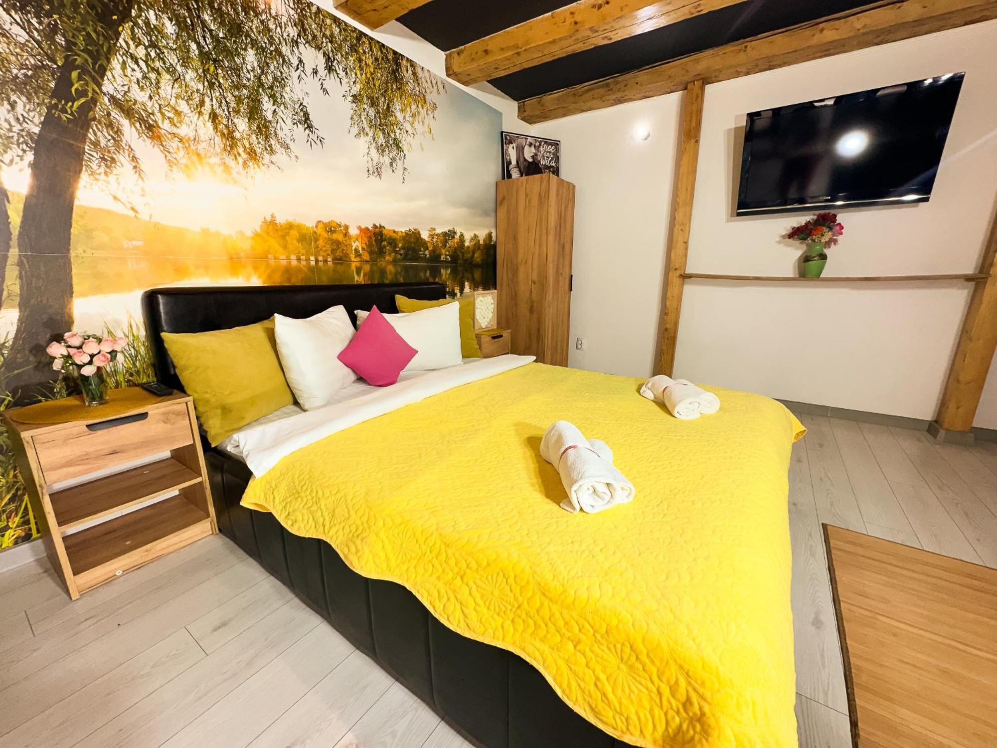 Venus Central Lux Studio Крайова Экстерьер фото